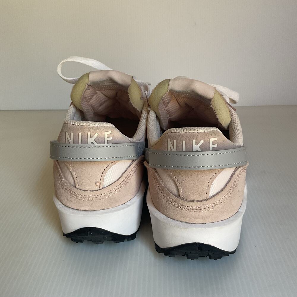 Nike Waffle Debut Women’s Sneakers Size 6.5 Beige Pink Gray Retro Running Shoes - Picture 4 of 10